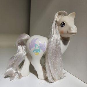 My Little Pony . Pony Bride. Head Looks Slighty Differnt Color